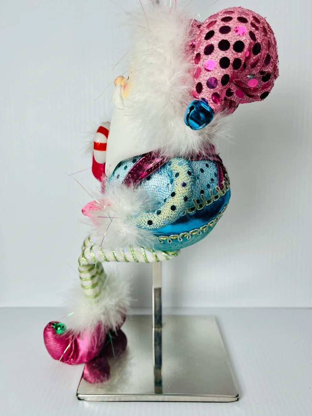 Mark Roberts Whimsical Santa dangling-leg Figurine